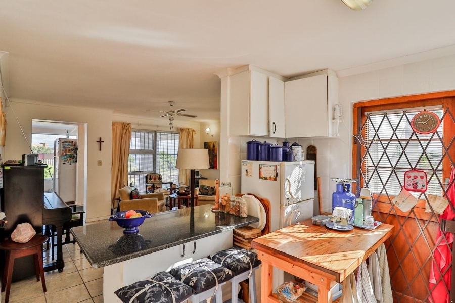 4 Bedroom Property for Sale in De Kelders Western Cape